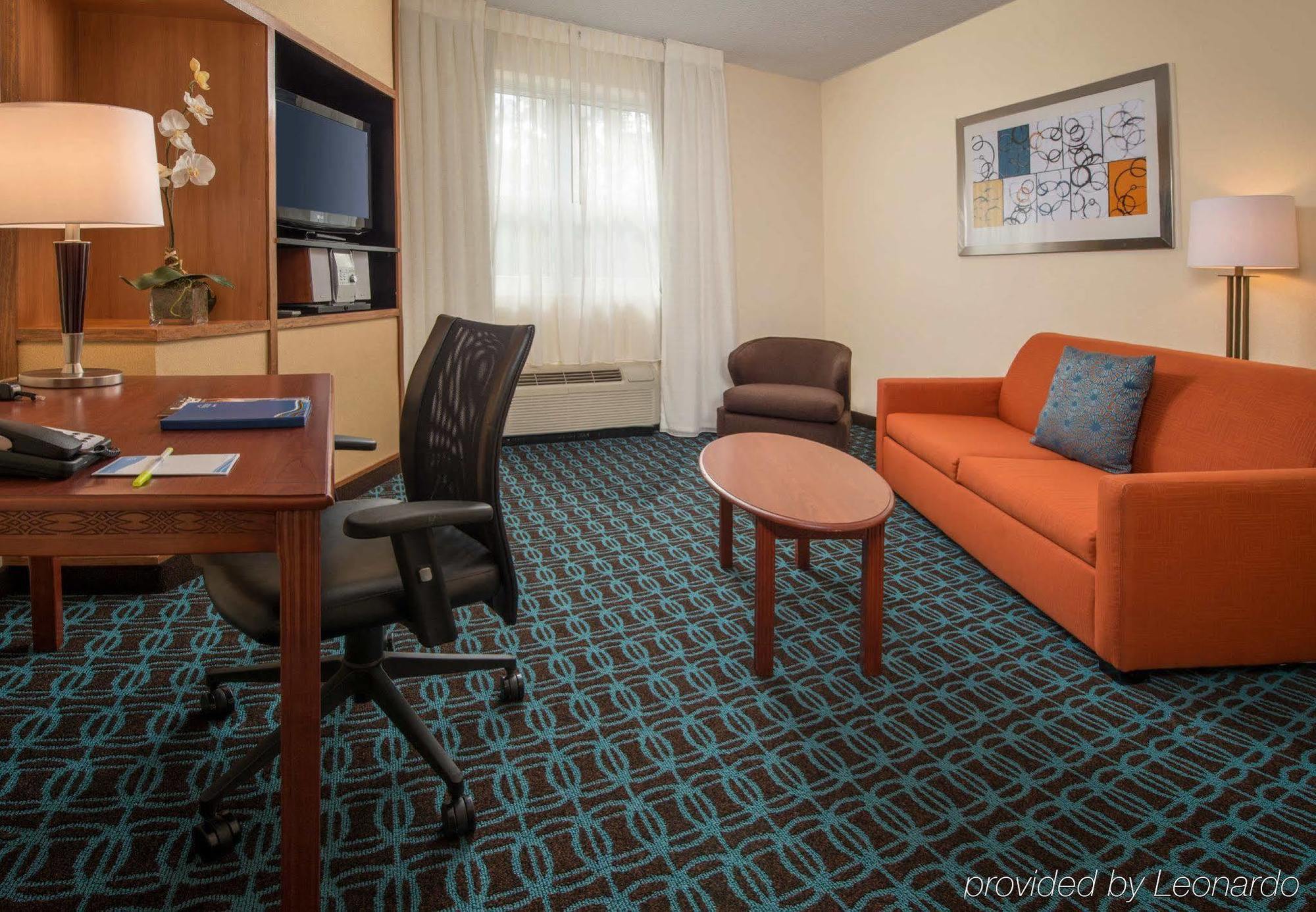 Fairfield Inn & Suites By Marriott Williamsburg Room photo